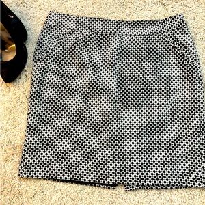 Ann Taylor LOFT textured mini skirt sz 14